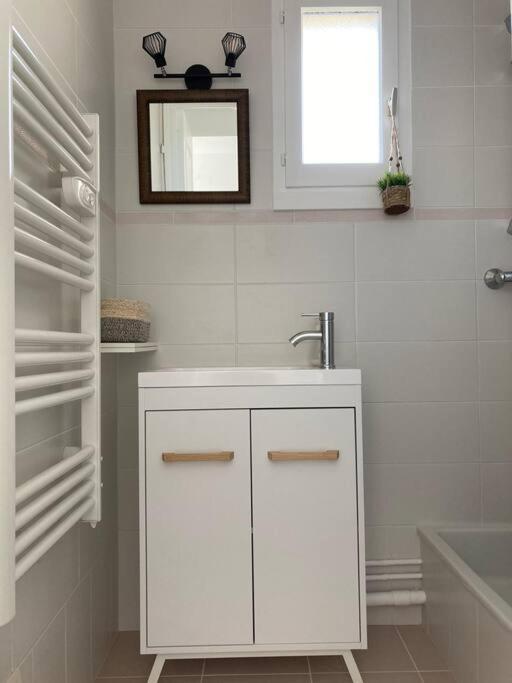 Cabourg, Appartement T2 Acces Direct Mer ภายนอก รูปภาพ